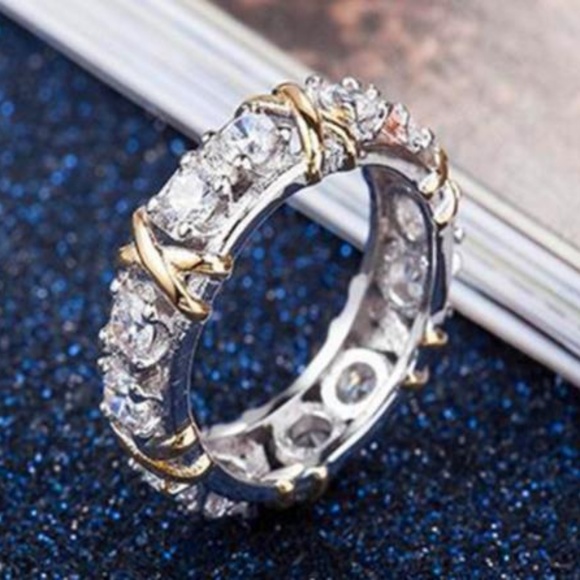 Jewelry - NEW S925 silver two tone ring